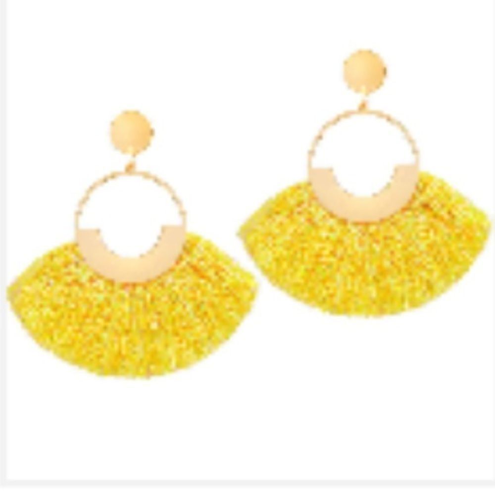 Tassel dangle drop earrings - Picture 3 of 6